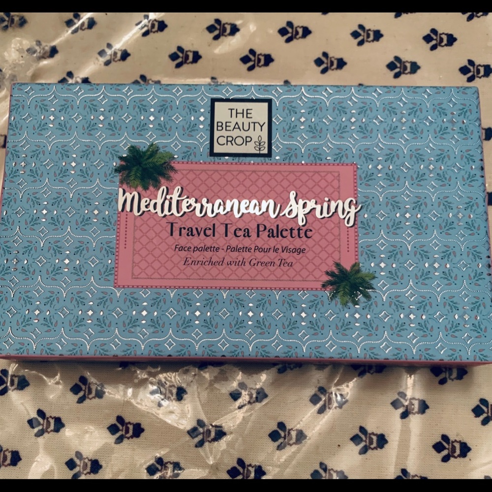 New Travel Tea Face Palette - Mediterranean Sp⌠- Picture 3 of 9